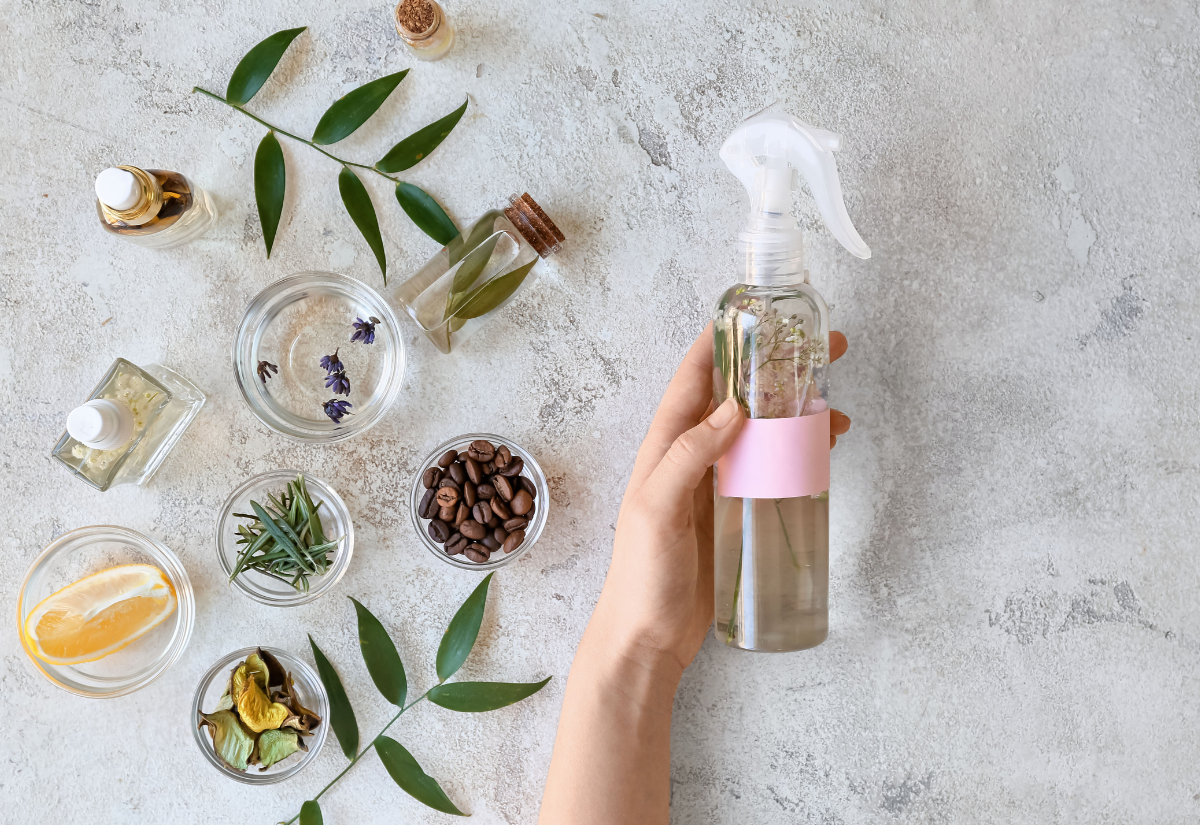 5 moduri de a-ți parfuma casa fără substanțe chimice